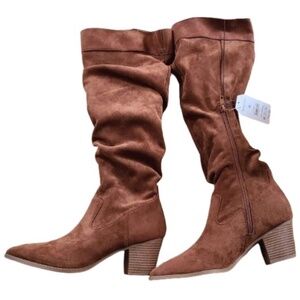 Time & Tru Womens U.S. size 10 brown long foam fabric man made slouch boots NWT